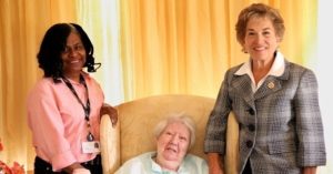 Rep. Schakowsky Promotes Fair Wages for Home Care Workers in Sun-Times